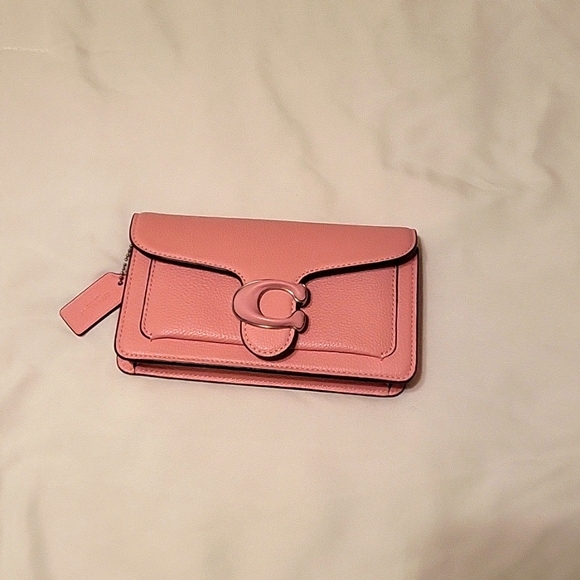 Like new tabby wristlet - Picture 1 of 2